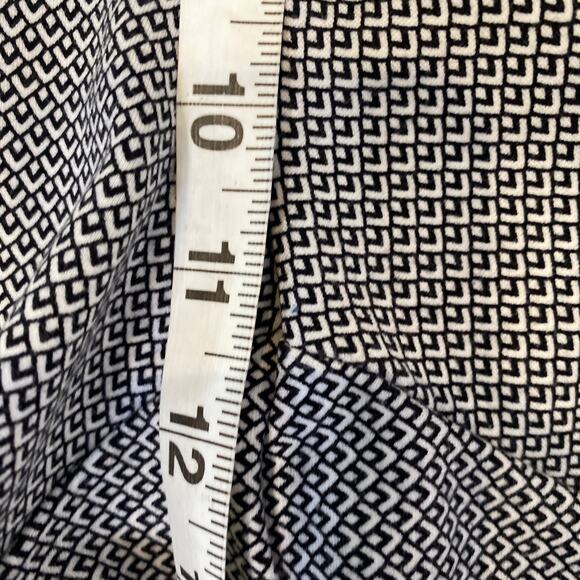 Chico’s Navy/Black White All Over Print Geo Stretchy Ankle Legging EUC Sz 16 - Picture 9 of 11